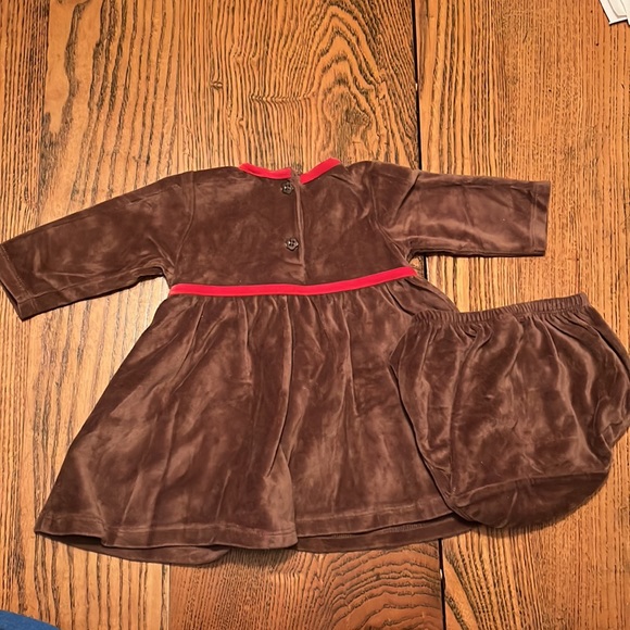 Like new Gap brown velour dress with matching bloomers - Picture 13 of 15